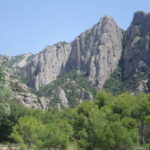 Paredes de la Vinya Nova desde el aparcamiento