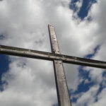 La cruz de la cima
